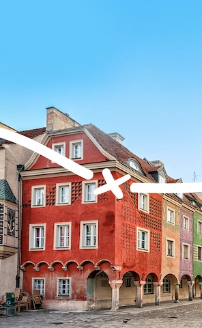  View of the city of Poznań with colorful historic townhouses.